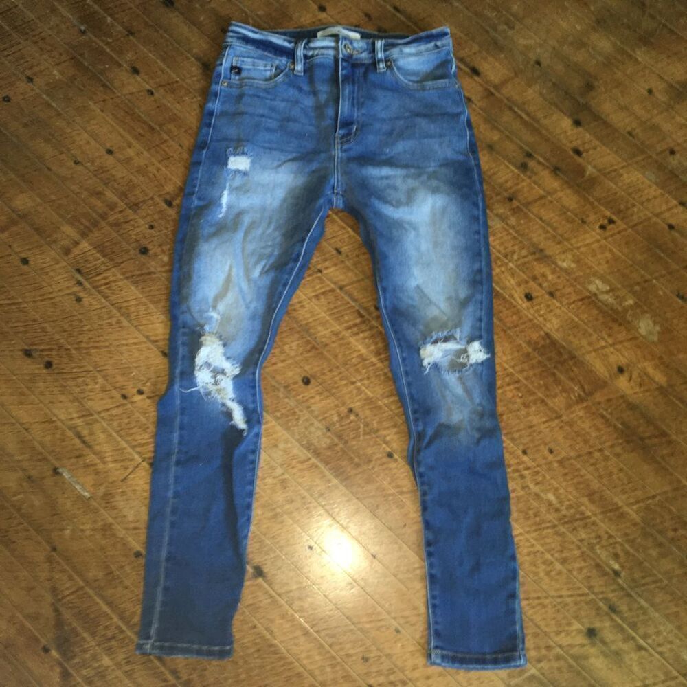 Kancan distressed skinny crop 7/27 destroyed jeans